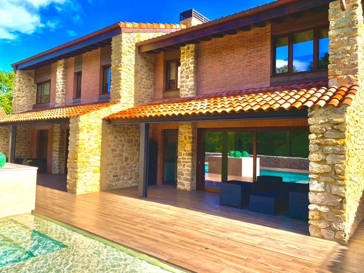 2 Apartamentos En Villa Con Piscina Privada En Asturias El Marquesau Noriega Esterno foto