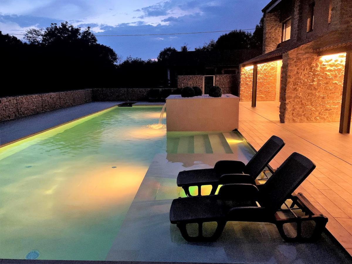 2 Apartamentos En Villa Con Piscina Privada En Asturias El Marquesau Noriega Esterno foto